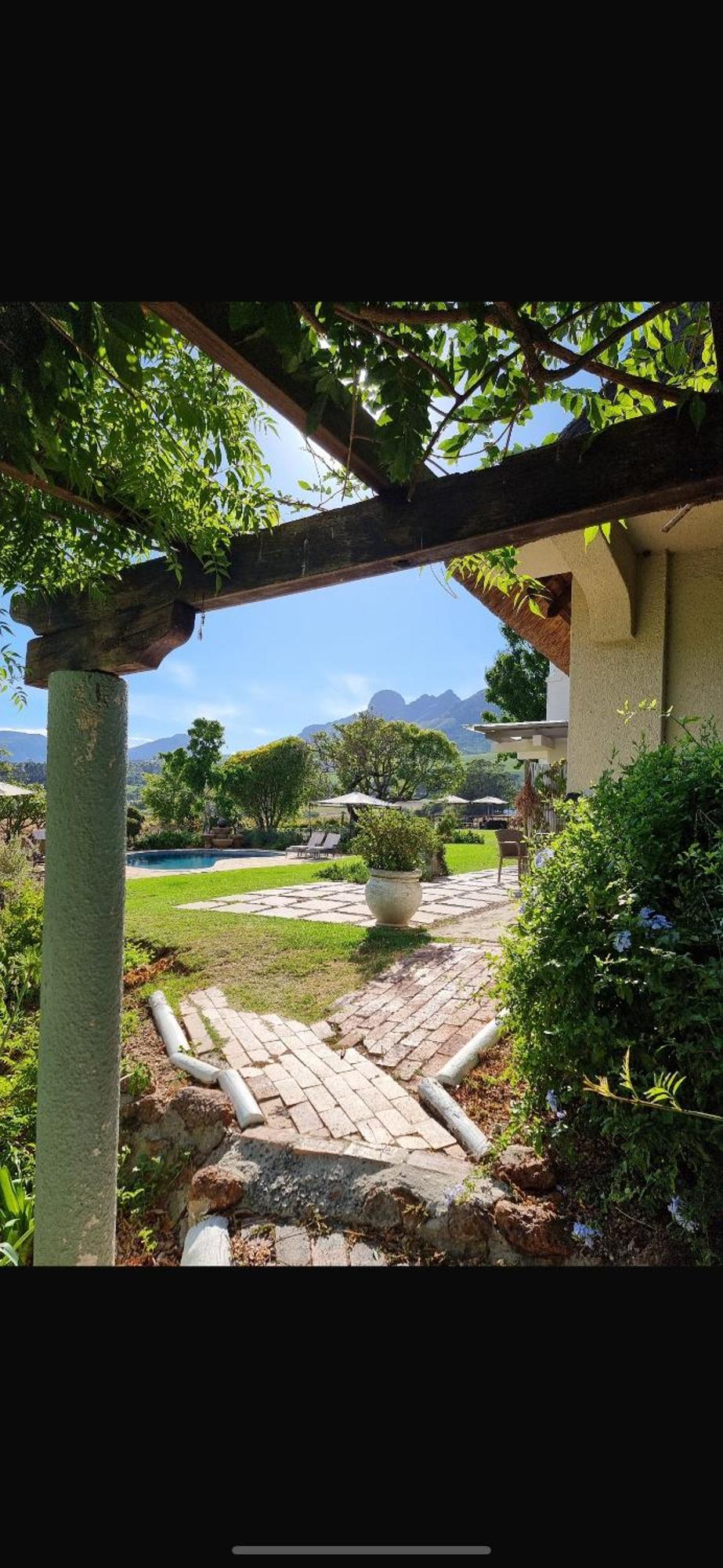 In The Vine Country Manor Guesthouse สเตลเลนบอช ภายนอก รูปภาพ